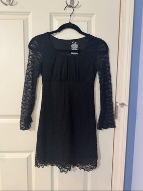 art class Black Lace Long Sleeve Empire-Waist Dress